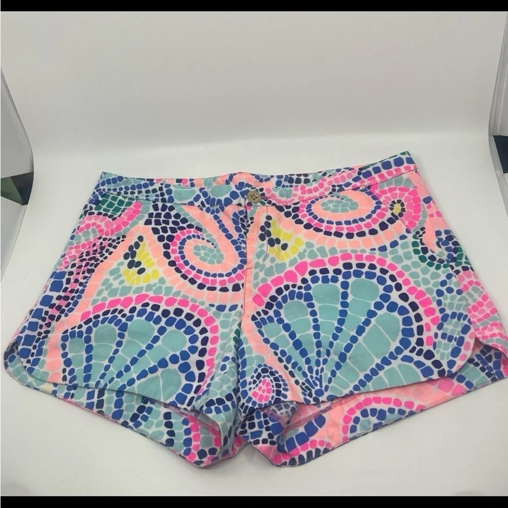 Colorful Patterned Women's Shorts - Picture 1 of 6